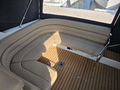 Chris Craft 322 Crown