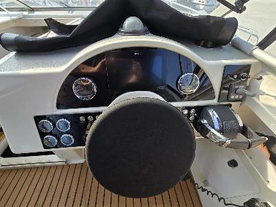 Chris Craft 322 Crown