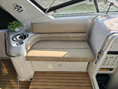 Chris Craft 322 Crown